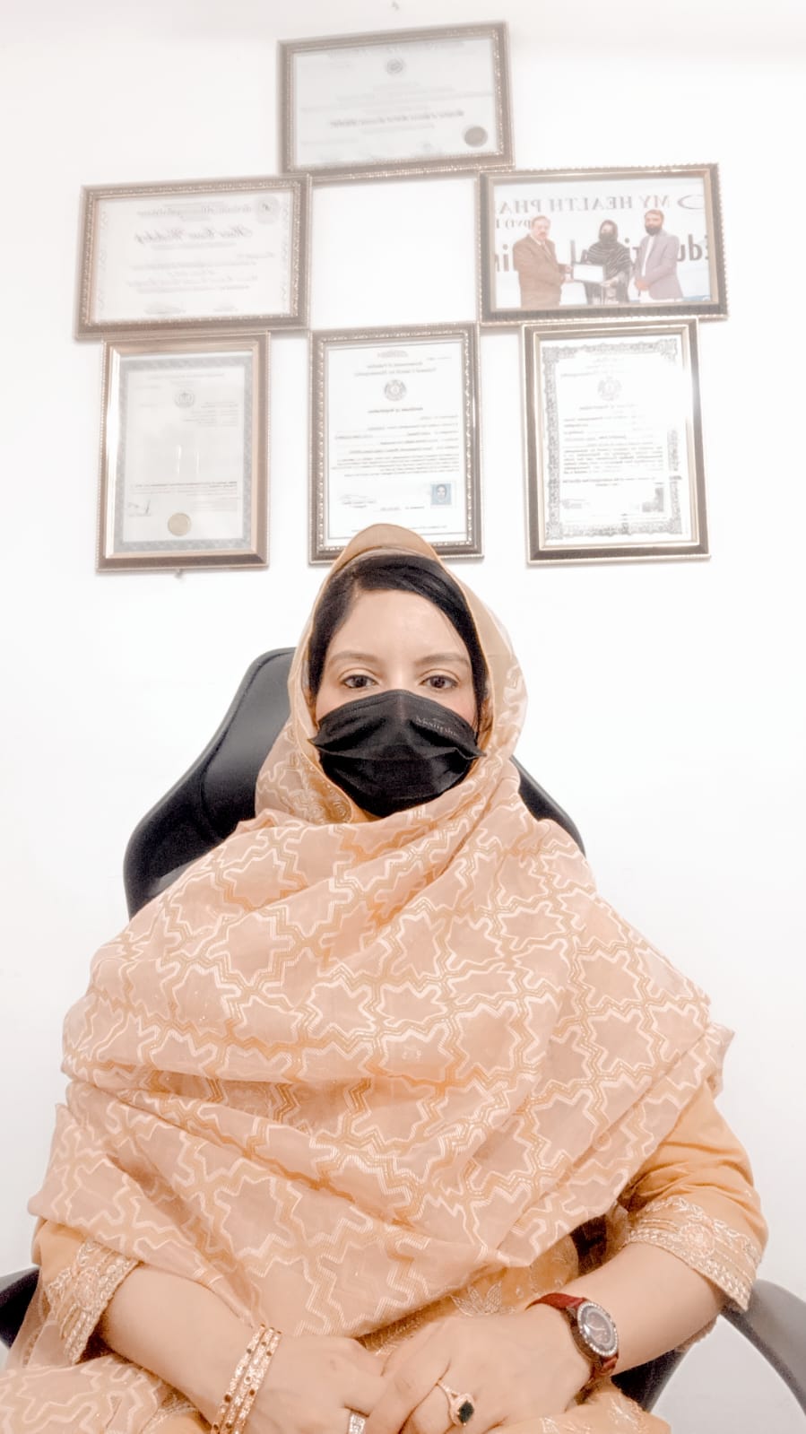 Dr. Kahkashan Naseer